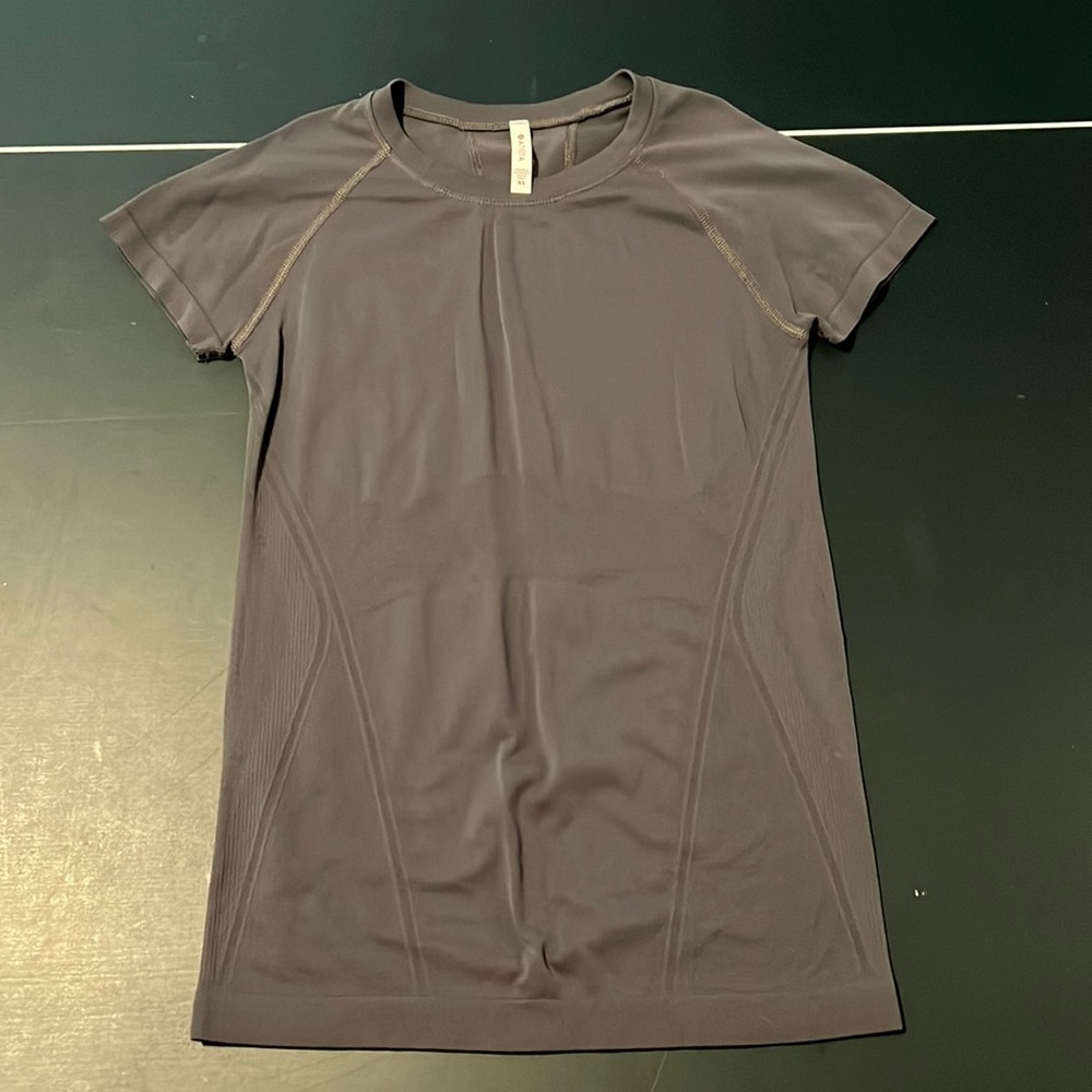 Athleta Momentum Seamless Tee